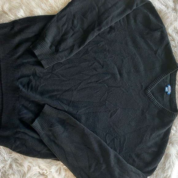 Vintage Roots Men's Black Wool V-Neck Sweater - Picture 2 of 8